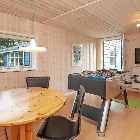 8 Person In Ulfborg